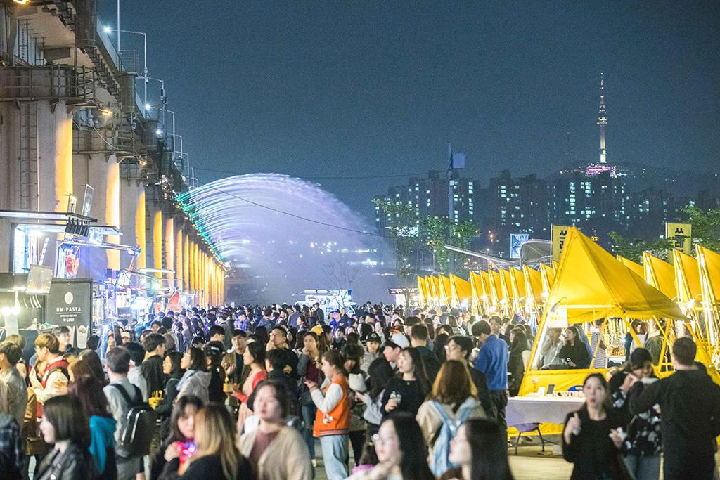 Bamdokkaebi Night Market